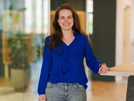 Heleen Veenstra - van Peer.png